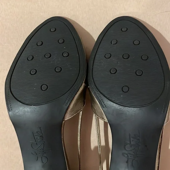 Antique Gold 3” Heels - Picture 4 of 8